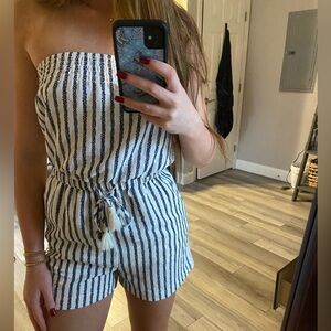 Super cute/boho romper size M